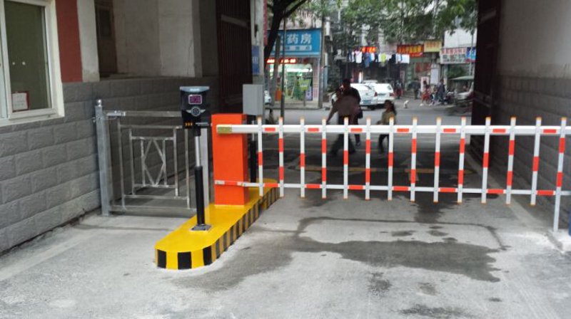 智能道闸